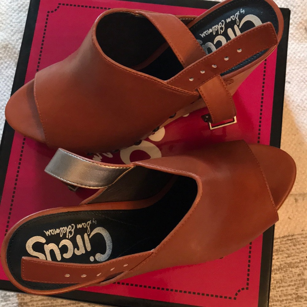 Platform shoes